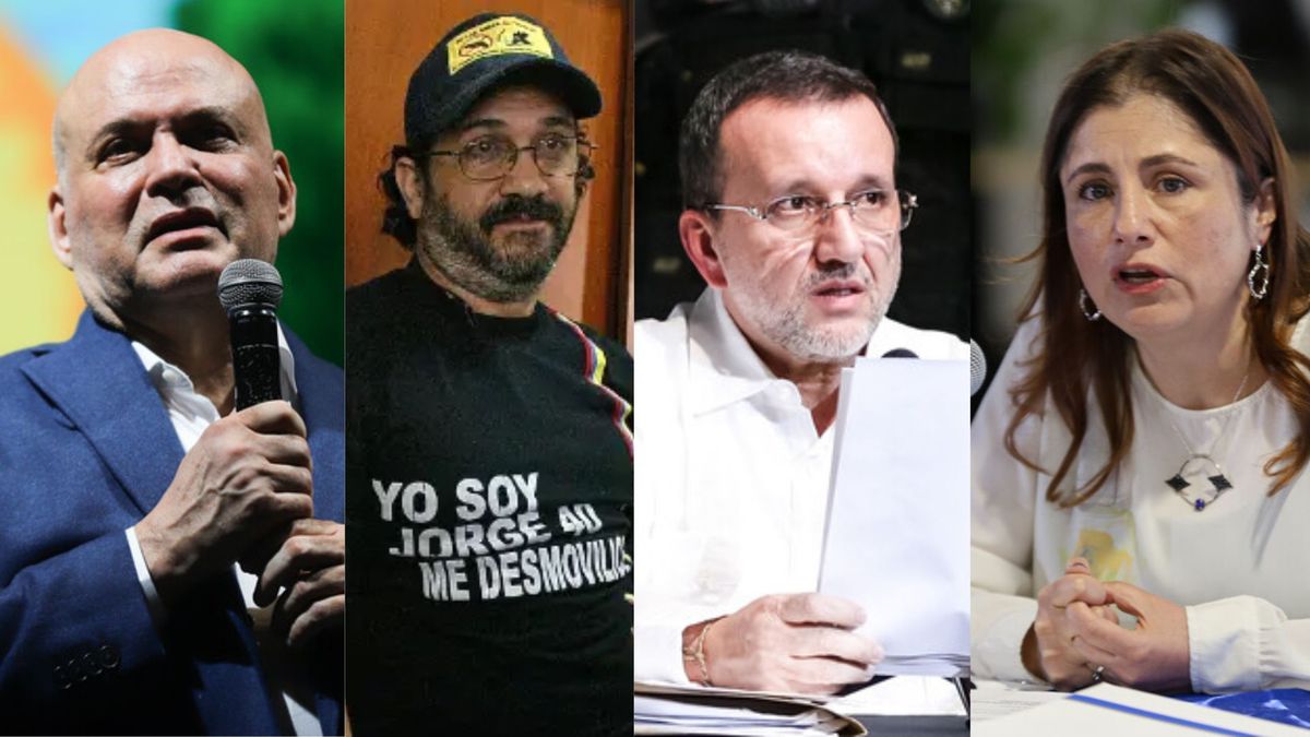 En la imagen, los exjefes paramilitares Salvatore Mancuso, 'Jorge 40' y 'Macaco', además de la defensora del Pueblo, Iris Marín.