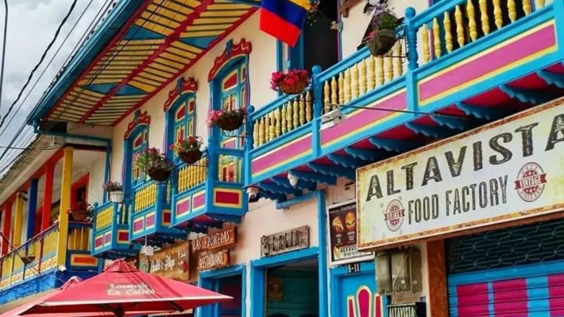 Su crecimiento ha sido un poco lento en comparación con otras localidades de la región, especialmente Salento, el cual recibe muchos más visitantes que van al Valle de Cocora.