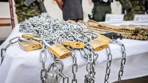 Cadenas de secuestrados