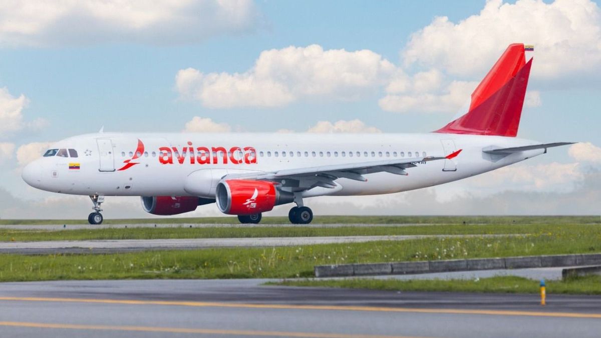 Avianca suspendió definitivamente sus vuelos a Venezuela. Conozca qué opciones tienen los pasajeros afectados.