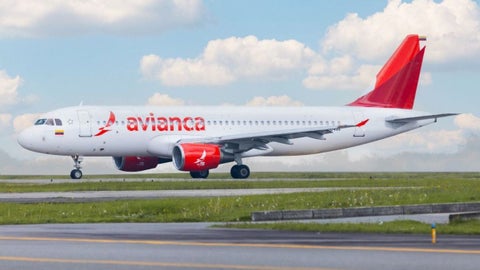 Avianca suspendió definitivamente sus vuelos a Venezuela. Conozca qué opciones tienen los pasajeros afectados.