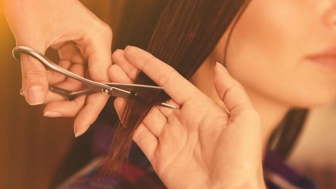 Las fases lunares de diciembre 2025 marcan días que muchos utilizan para cortar el cabello y depilarse.