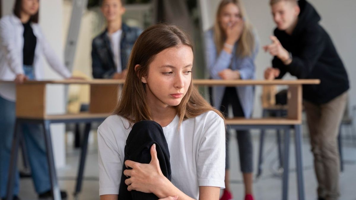La especialista indicó que un upstander puede ser cualquier persona que observe una conducta de irrespeto.