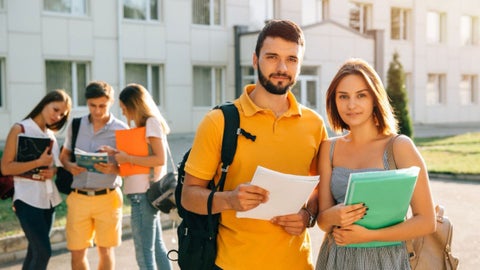 Las cifras sobre permanencia prolongada en la educación superior fueron explicadas por un experto.