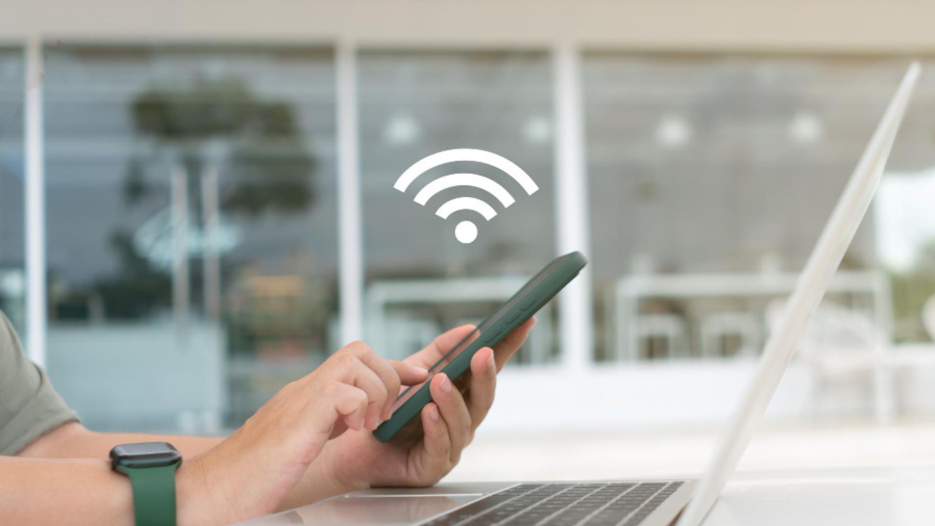 iPhone usa encriptación avanzada para conectar el celular al WiFi sin escribir claves.