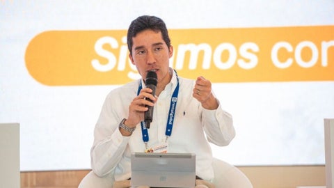 La iniciativa implicaría una reestructuración de la política social para mejorar la focalización y el impacto en la pobreza.