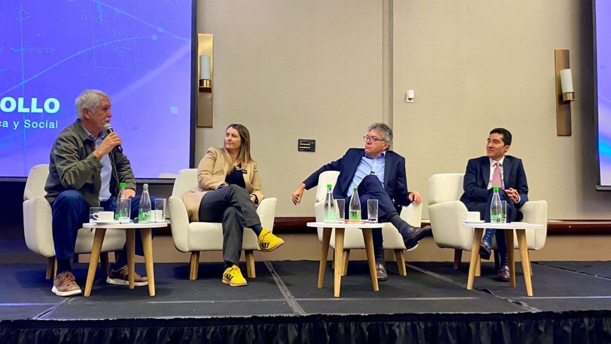 Los precandidatos concluyeron que la administración entrante deberá revisar la composición del Estado, la asignación del gasto y las prioridades de inversión.