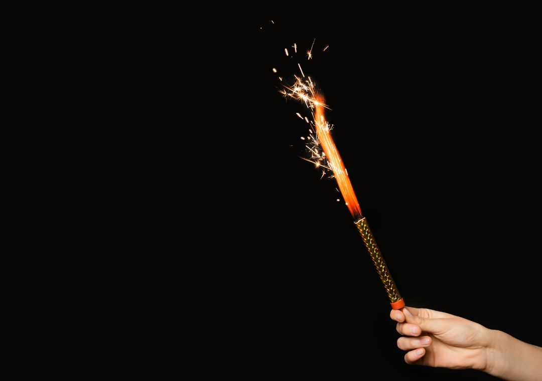 Las acciones generan mucho ruido, ni la lluvia detiene esta costumbre.