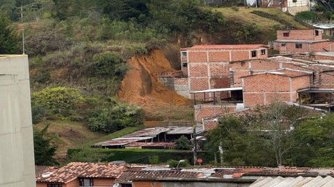 17 personas y tres mascotas evacuadas en Rionegro (Antioquia) por movimiento en masa