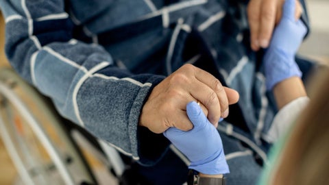 Esclerosis múltiple: así se diagnostica y trata una enfermedad que altera el sistema nervioso central