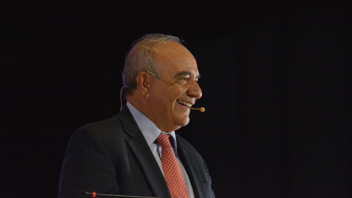 Magistrado, Héctor Carvajal.