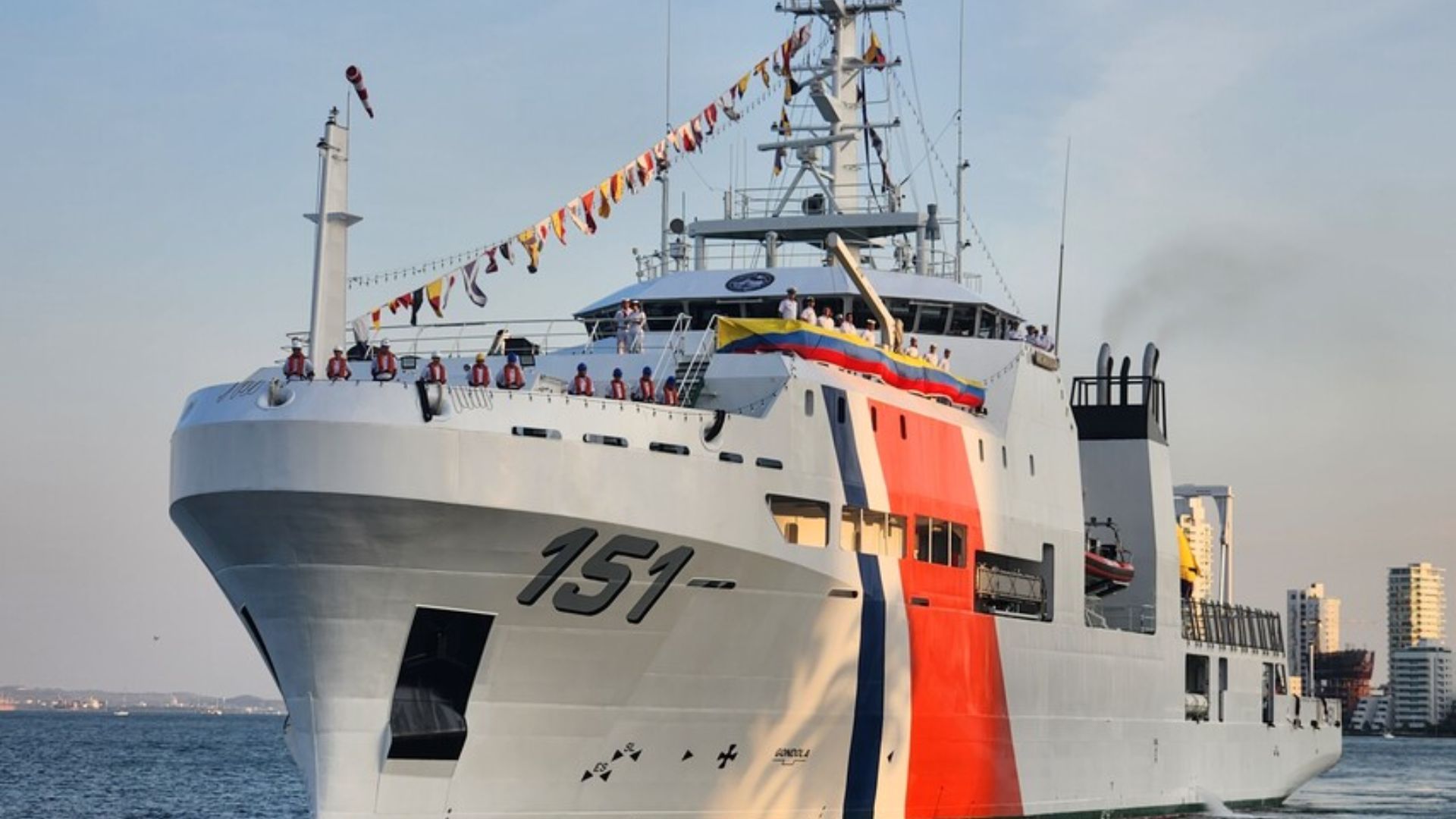 En esta expedición se espera recopilar información sobre el comportamiento del mar, glaciares y ecosistemas antárticos