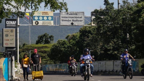 El militar ya está en territorio colombiano y fue recibido por el comandante de la Brigada Contra el Narcotráfico.
