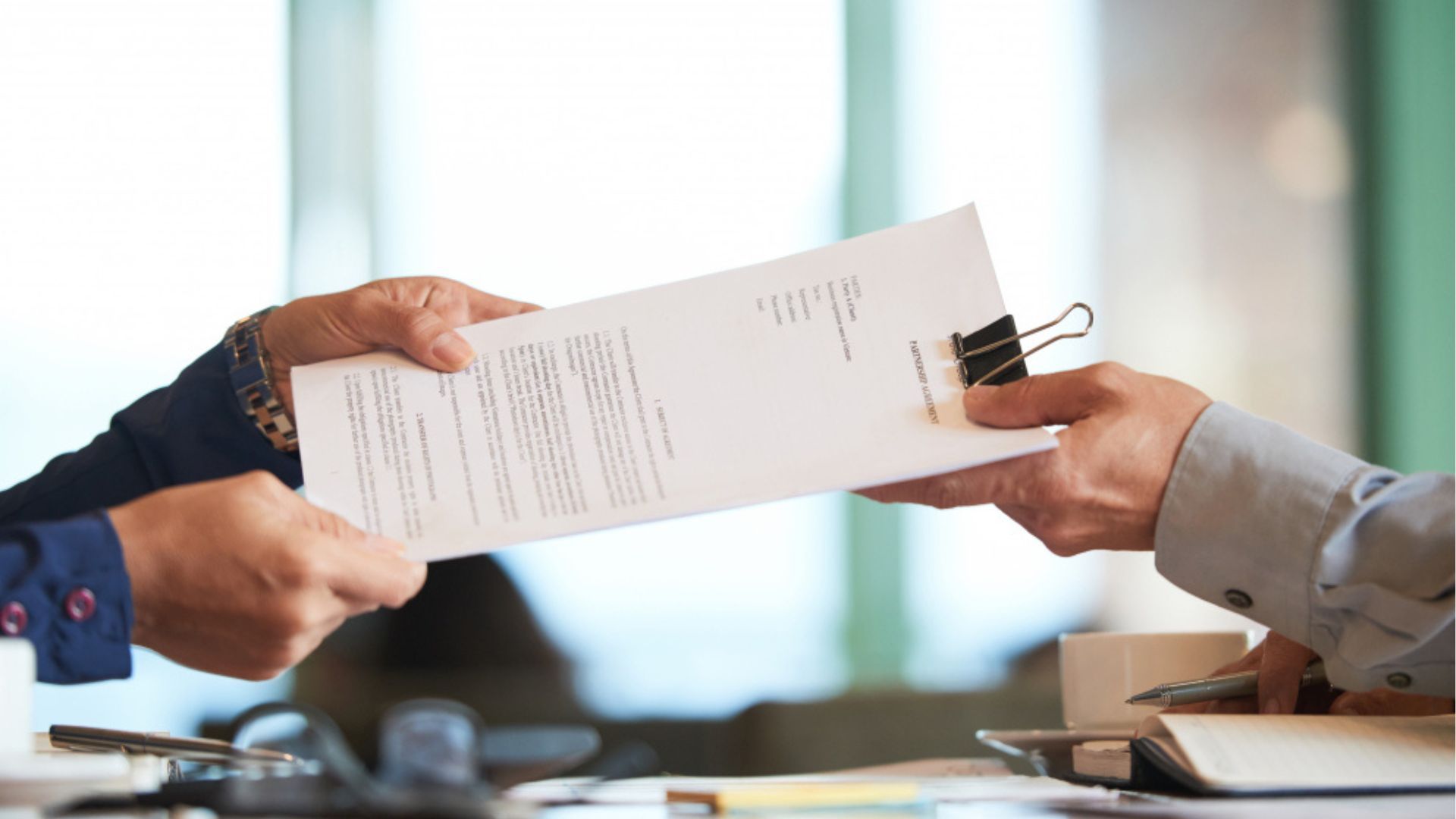 USCIS dice que esta decisión se tomó para asegurar que la información de cada solicitante esté actualizada.