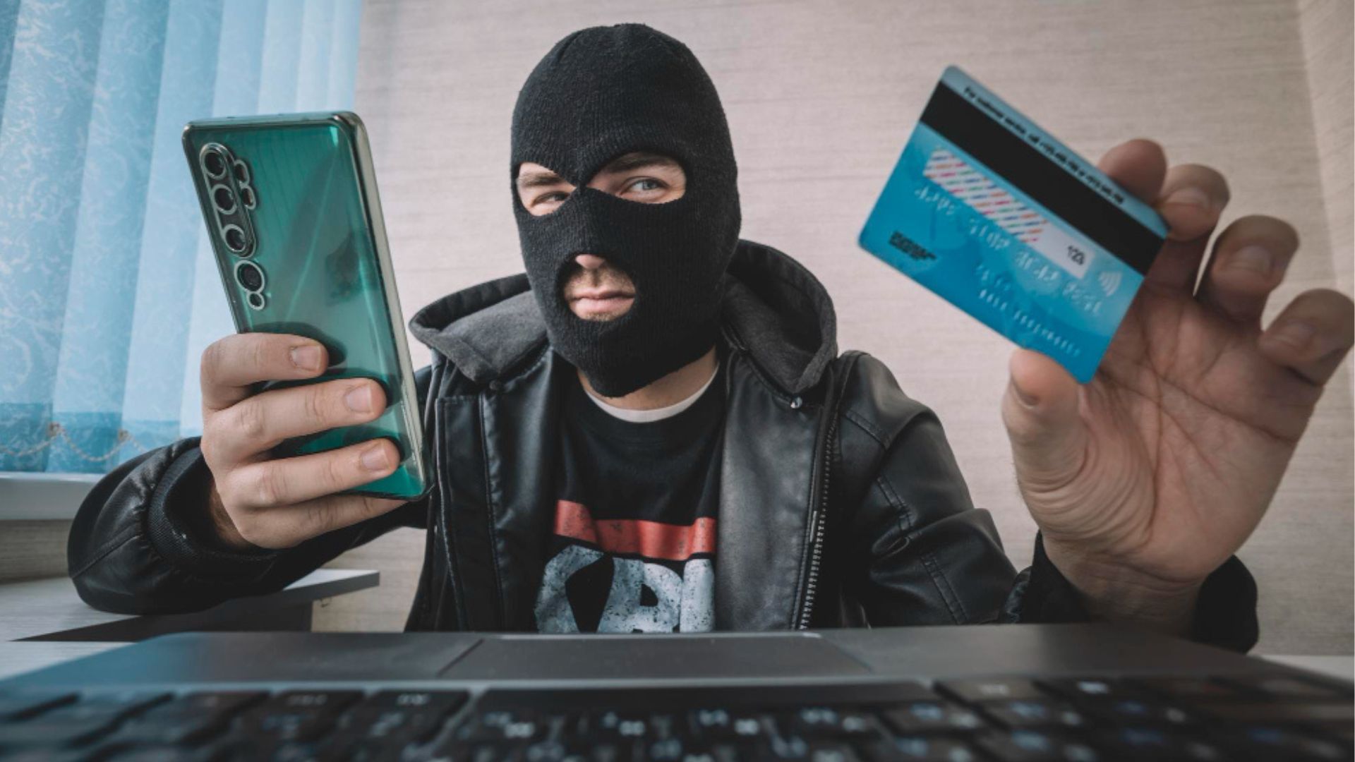 La función del teléfono que abre la puerta a robos digitales y cómo desactivarla a tiempo