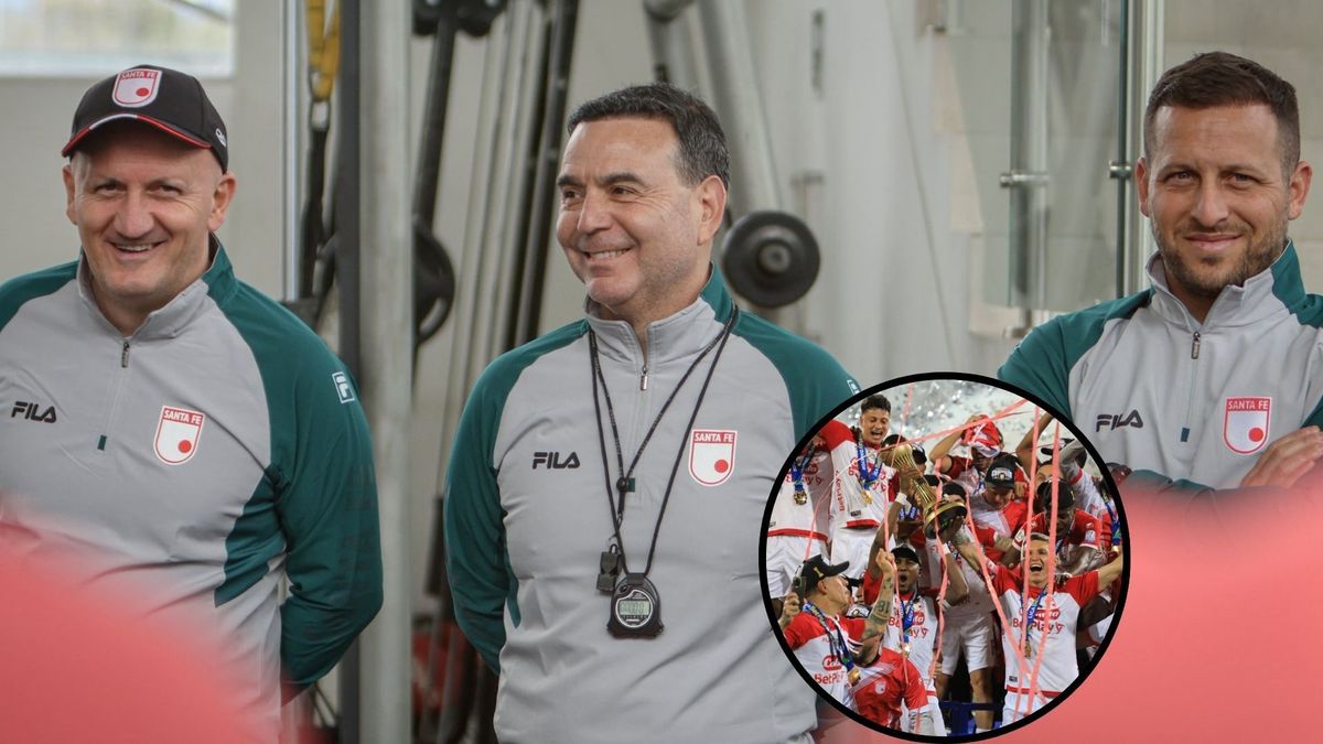 Primera reunión del técnico Pablo Repetto con los jugadores de Santa Fe