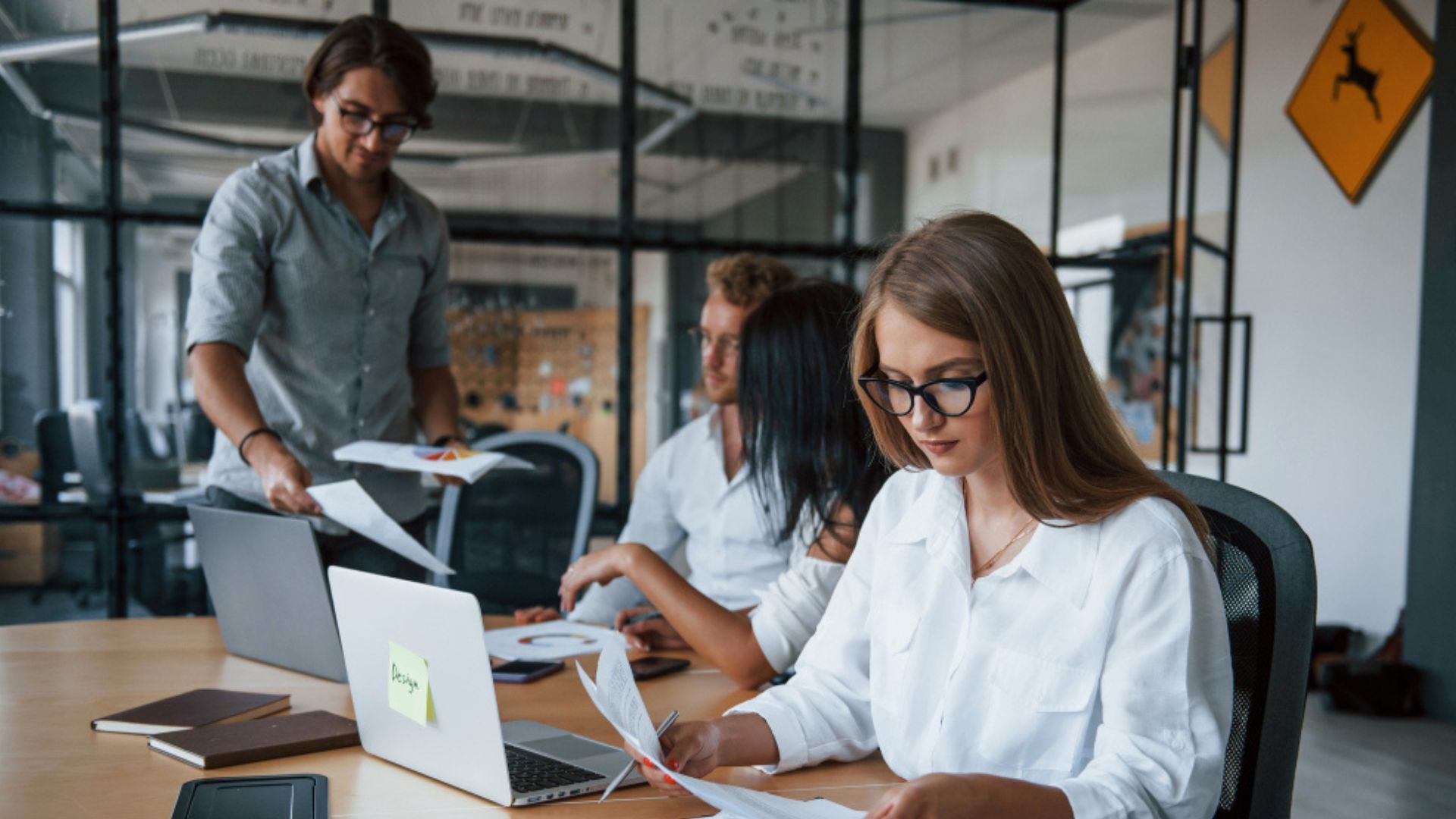 El Gobierno analizará estas propuestas, siguiendo el modelo tripartito establecido por la OIT.