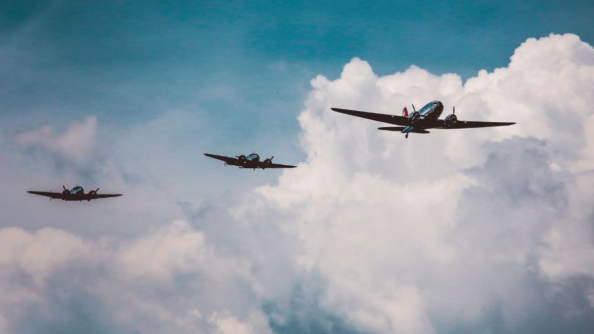 Venezuela denunció que aviones pasaron cerca de su territorio marítimo.