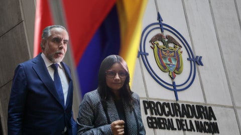 El ministro del Interior, Armando Benedetti; la directora del Dapre, Angie Lizeth Rodríguez, y la sede de la Procuraduría.
