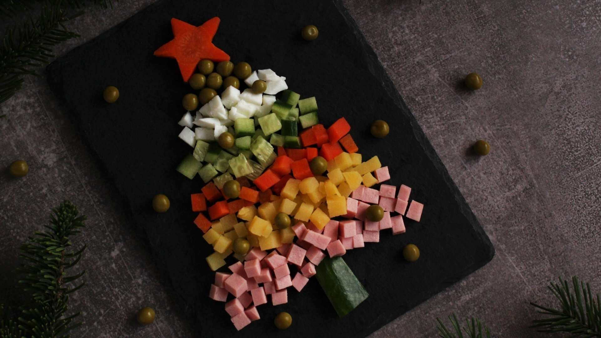 Las tres ensaladas frías que acompañan la cena navideña en 2025