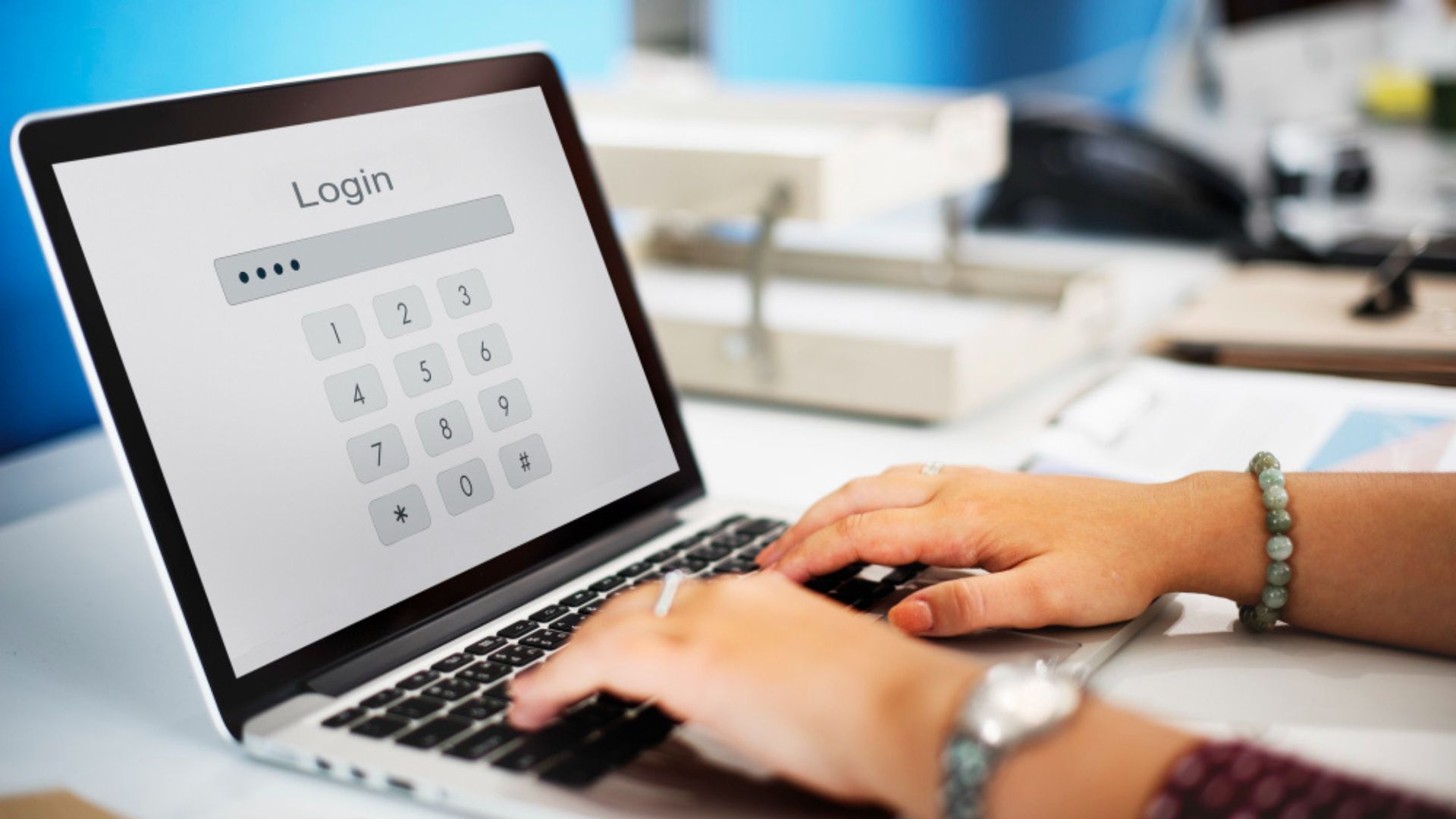 Activar alertas de seguridad permite detectar riesgos antes de realizar pagos online.