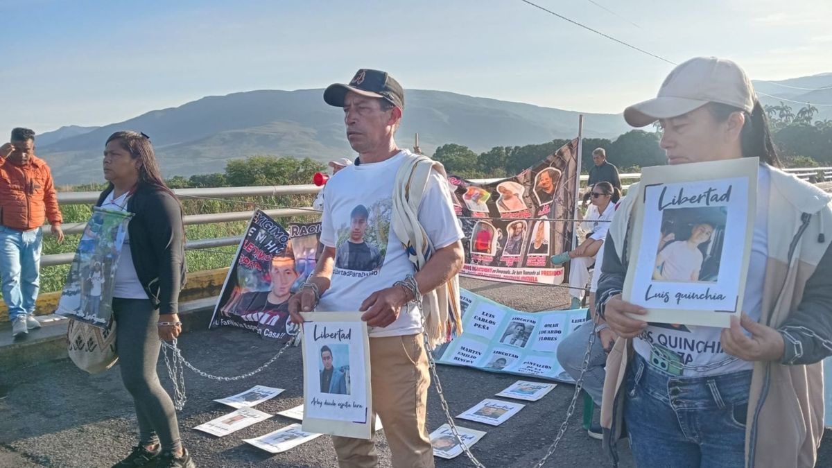 Protesta en la frontera para exigir la liberación de colombianos detenidos en Venezuela.