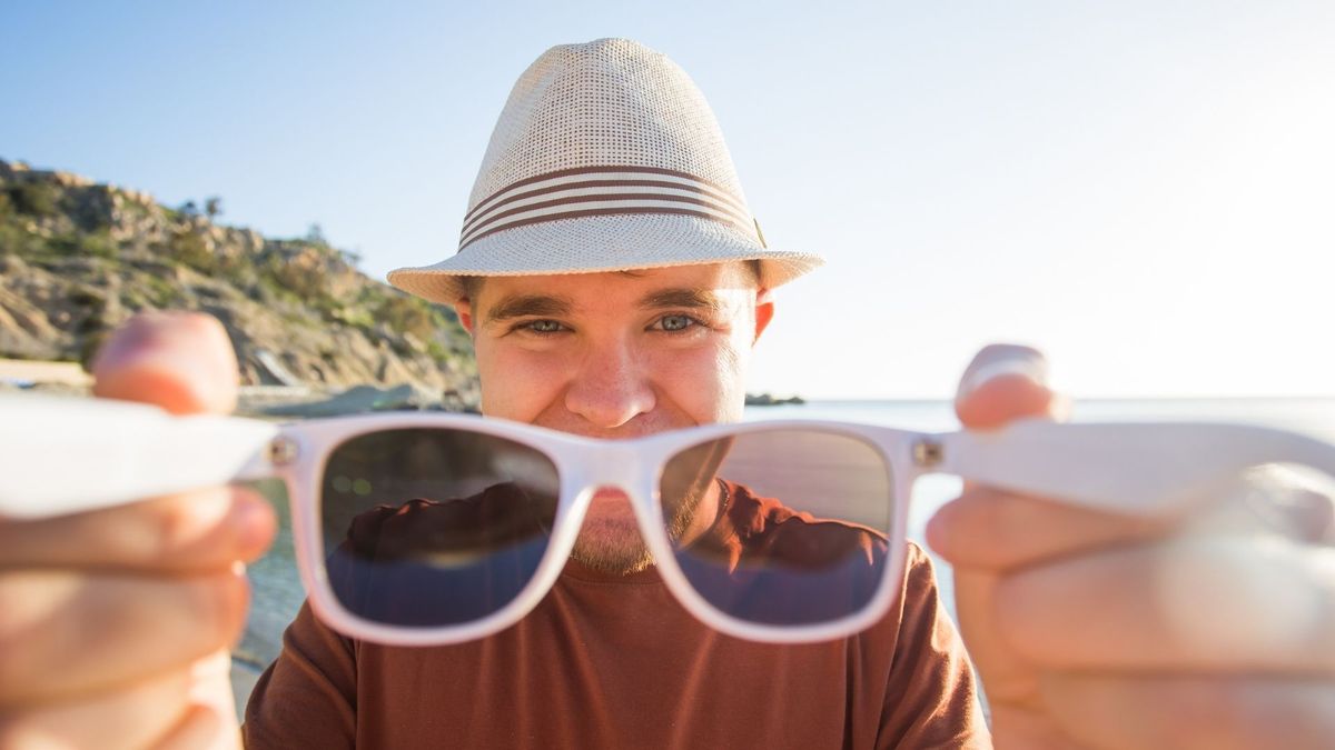 La importancia de cuidar la salud de sus ojos en vacaciones
