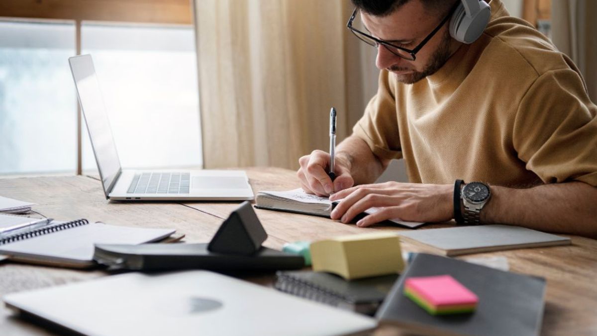 La formación en España presenta relevancia para los interesados.