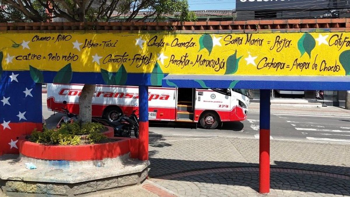 Mural colaborativo con migrantes