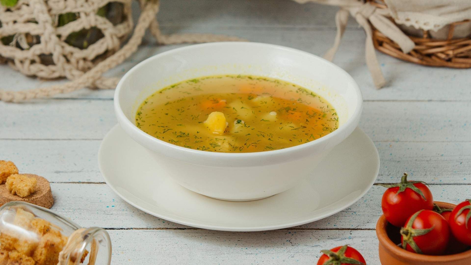 Pequeños hábitos que ayudan a reducir la hinchazón y mantener la digestión ligera durante las fiestas decembrinas.