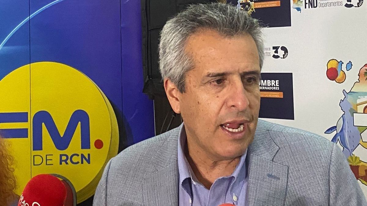 Ministro del Interior, Luis Fernando Velasco