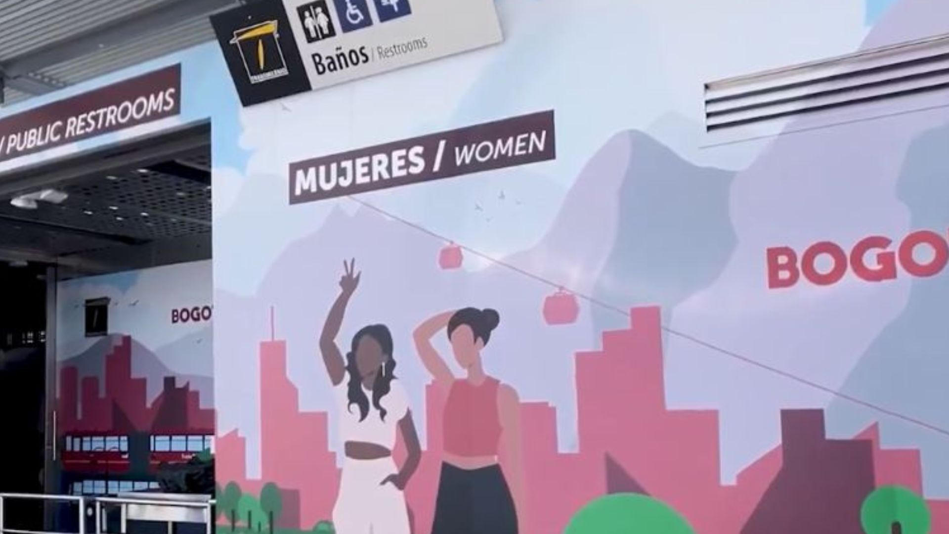 Los nuevos baños públicos hacen parte del plan distrital para dignificar los espacios de alta afluencia en Bogotá.