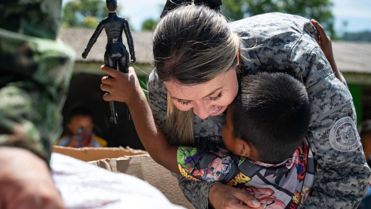 Entrega de regalos del Ministerio de Defensa