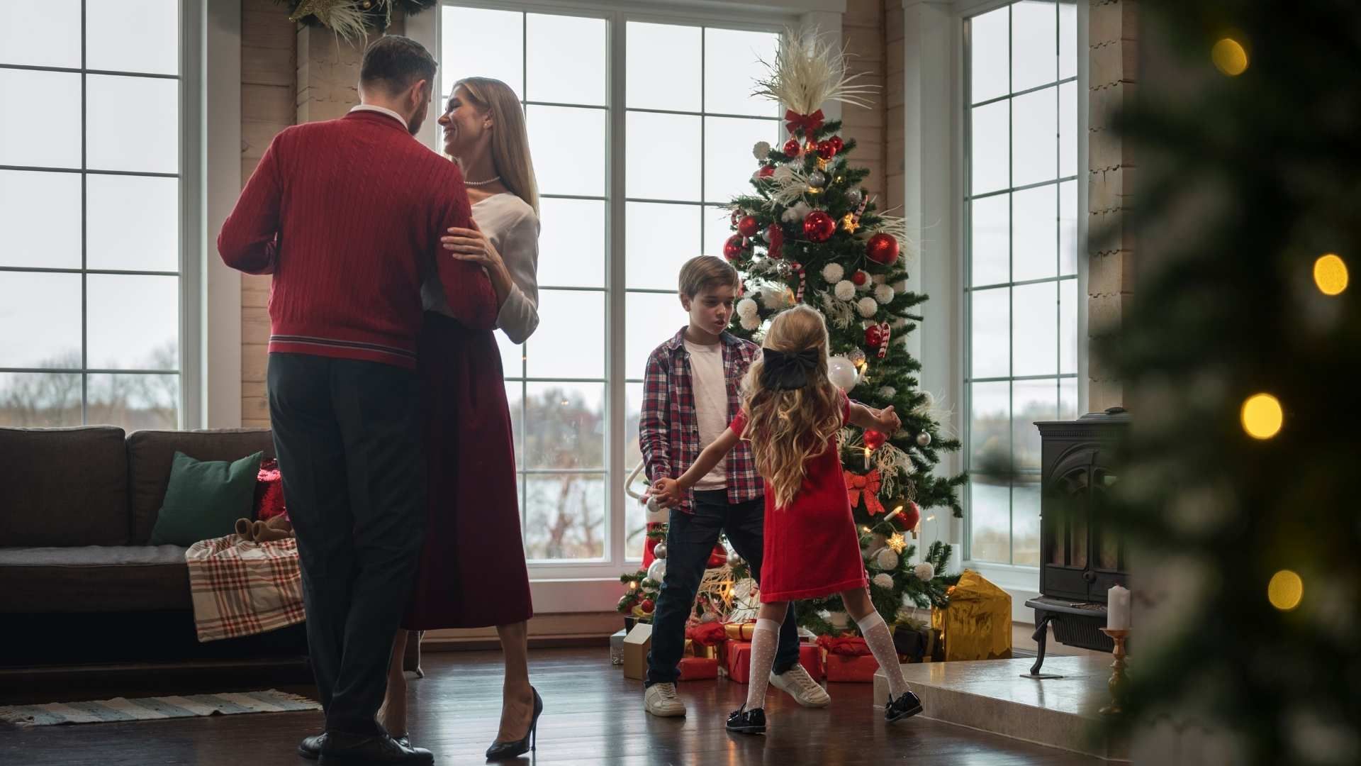Las canciones de Navidad hacen parte de las reuniones familiares durante la Nochebuena.