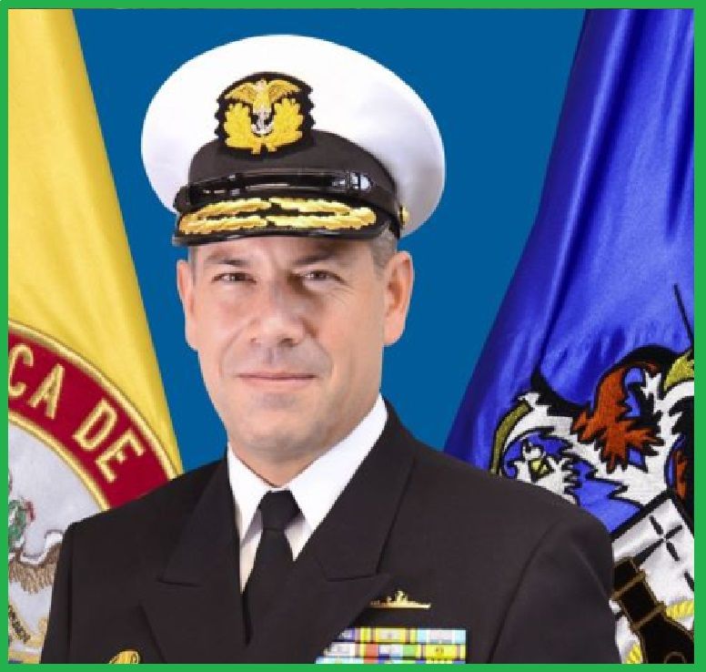 Comandante de la Armada Nacional, almirante Juan Ricardo Rozo Obregón.