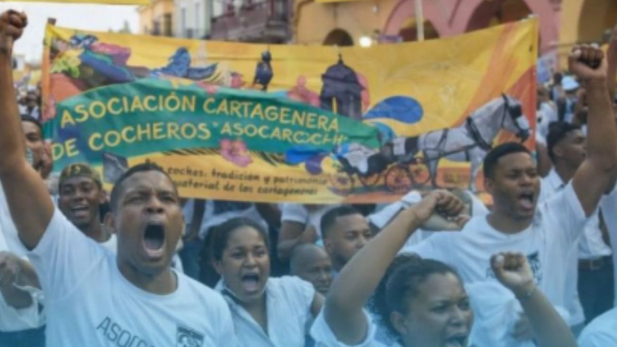Cocheros de Cartagena anuncian protesta Dic 2025