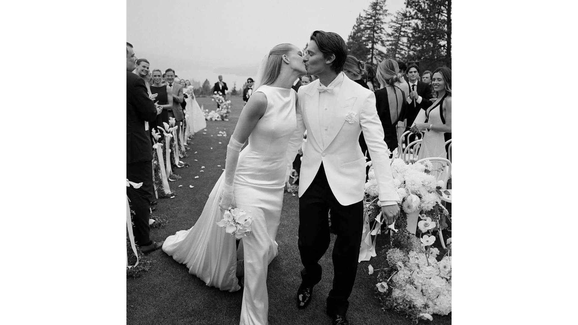 Patrick Schwarzenegger y Abby Champion celebraron su boda el 6 de septiembre de 2025 frente al lago Coeur d’Alene, en Idaho.