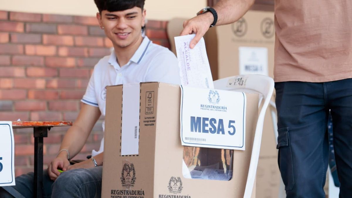 constitucionalista afirma que generar otra instancia de asamble constituyente seria redundante e innecesario debate juridico