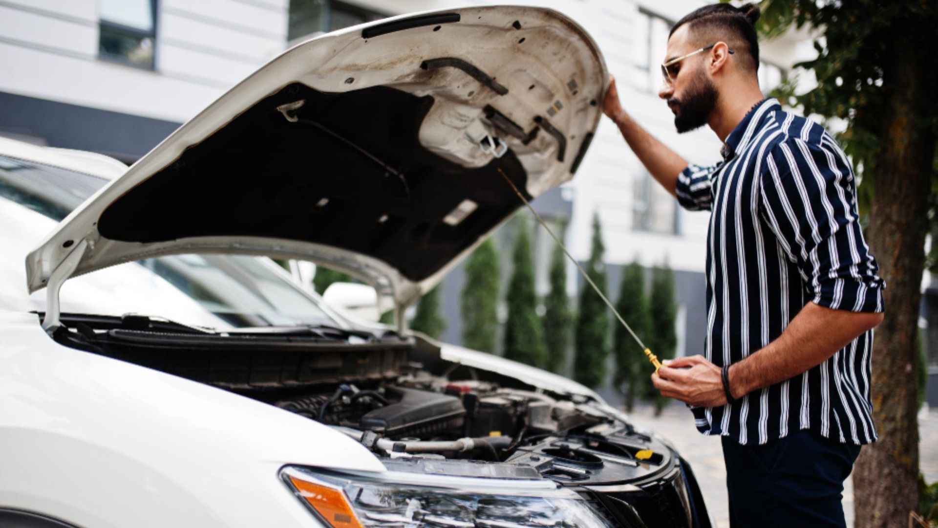 Las dificultades al arrancar el vehículo suelen indicar que la batería ya llegó a su límite.