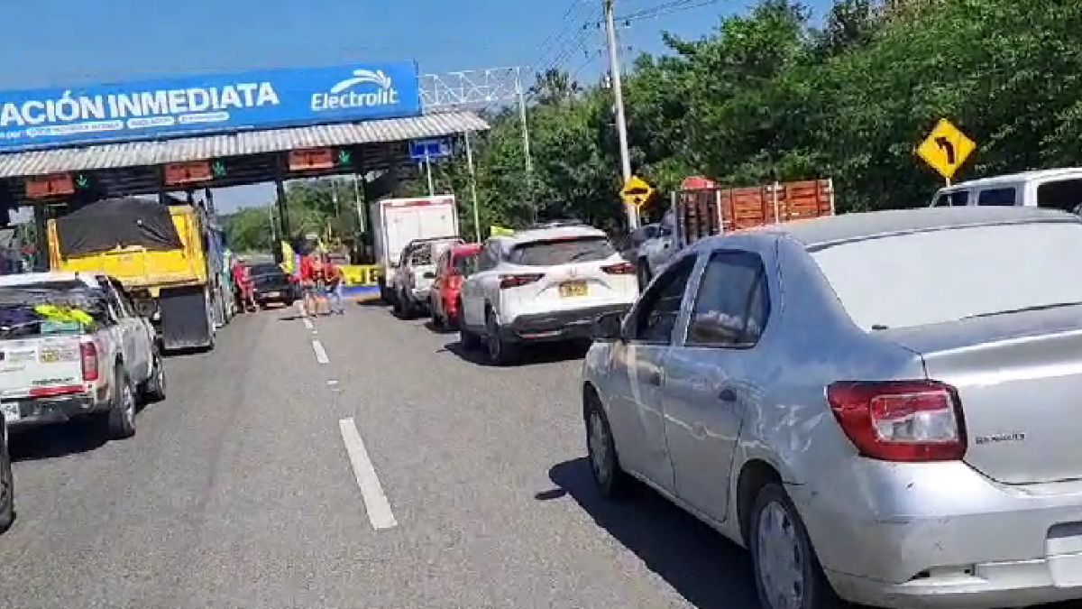 Bloqueos intermitentes peaje Turbaco Enero 18