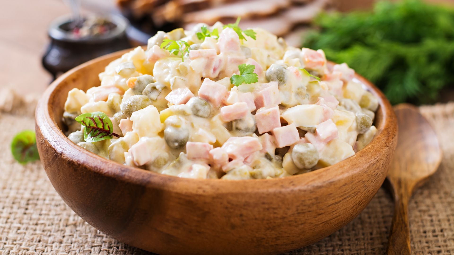 Ensalada rusa tradicional