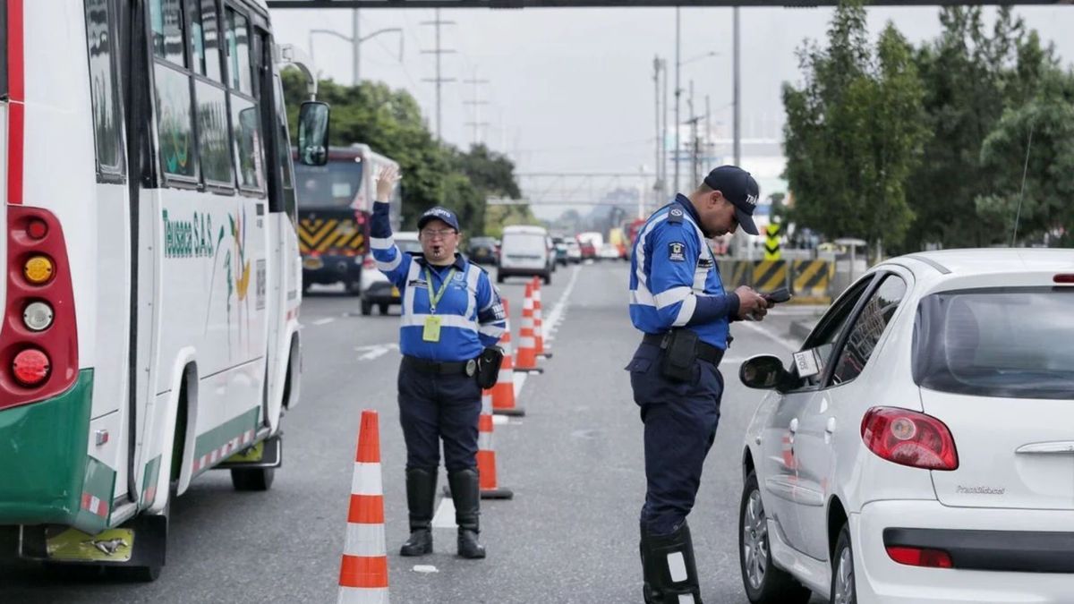 La suspensión del pico y placa busca facilitar la movilidad durante la temporada de fin de año en Medellín.