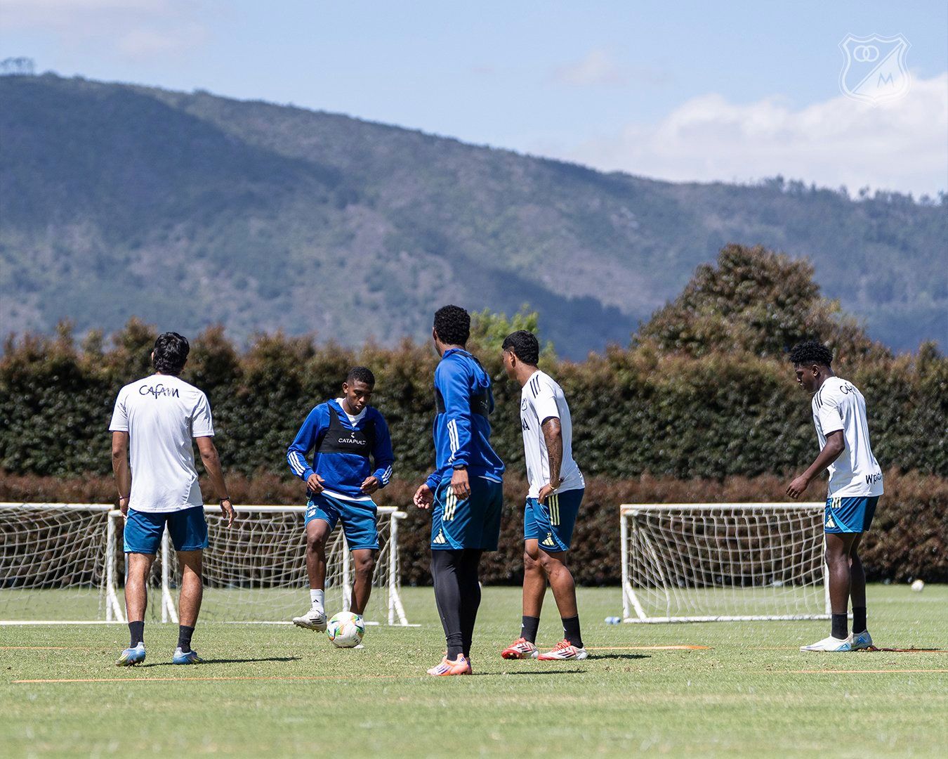 Entrenamiento del club Millonarios FC previo a los campeonatos amistosos
