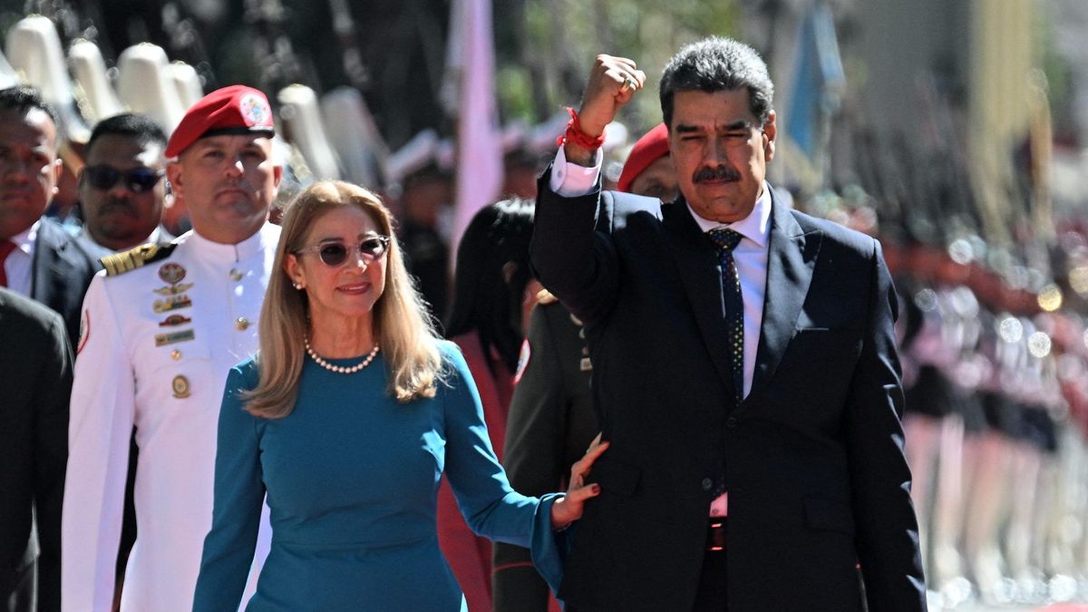 Según esa agencia gubernamental estadounidense, Maduro “se apoya en su círculo íntimo para mantenerse en el poder”.