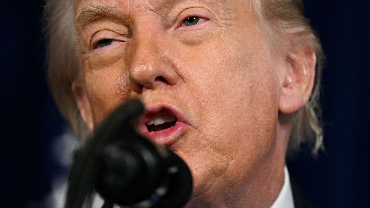 Trump advierte que EE. UU. podría lanzar un segundo ataque mayor en Venezuela.