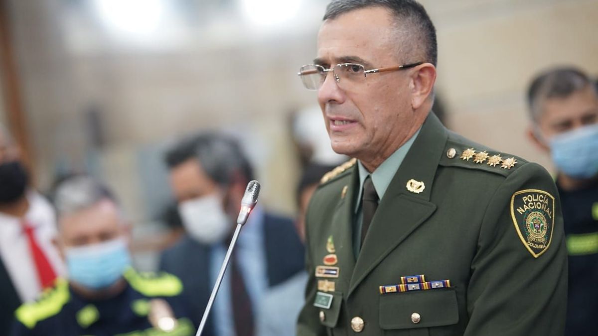 También se le acusa de apoyar a las FARC y el ELN, así como a carteles mexicanos como el de Sinaloa y Los Zetas, y a la banda criminal Tren de Aragua.