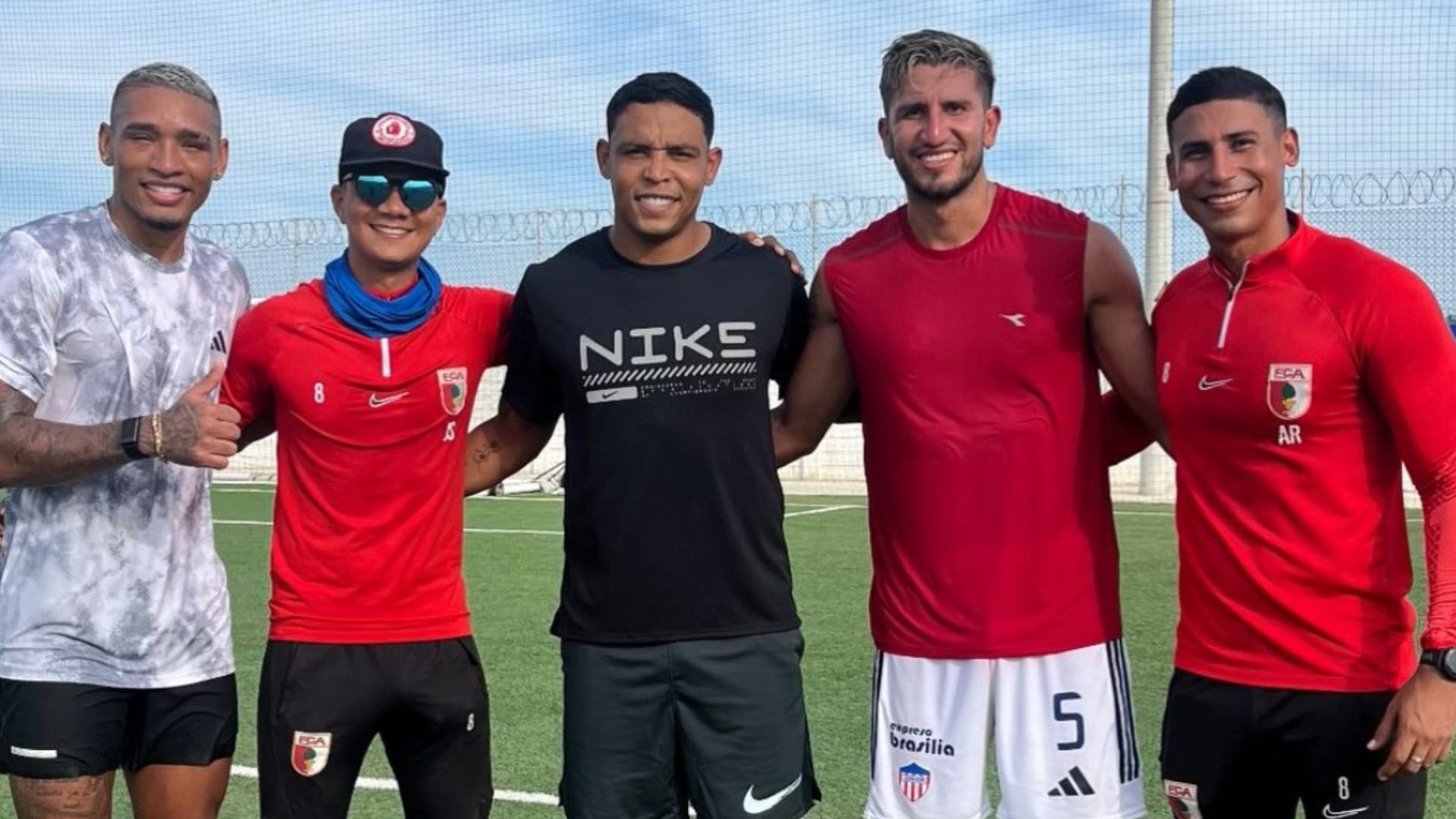 Jugadores del Atlético Junior, entrenando junto a Luis Muriel en su temporada de vacancia.