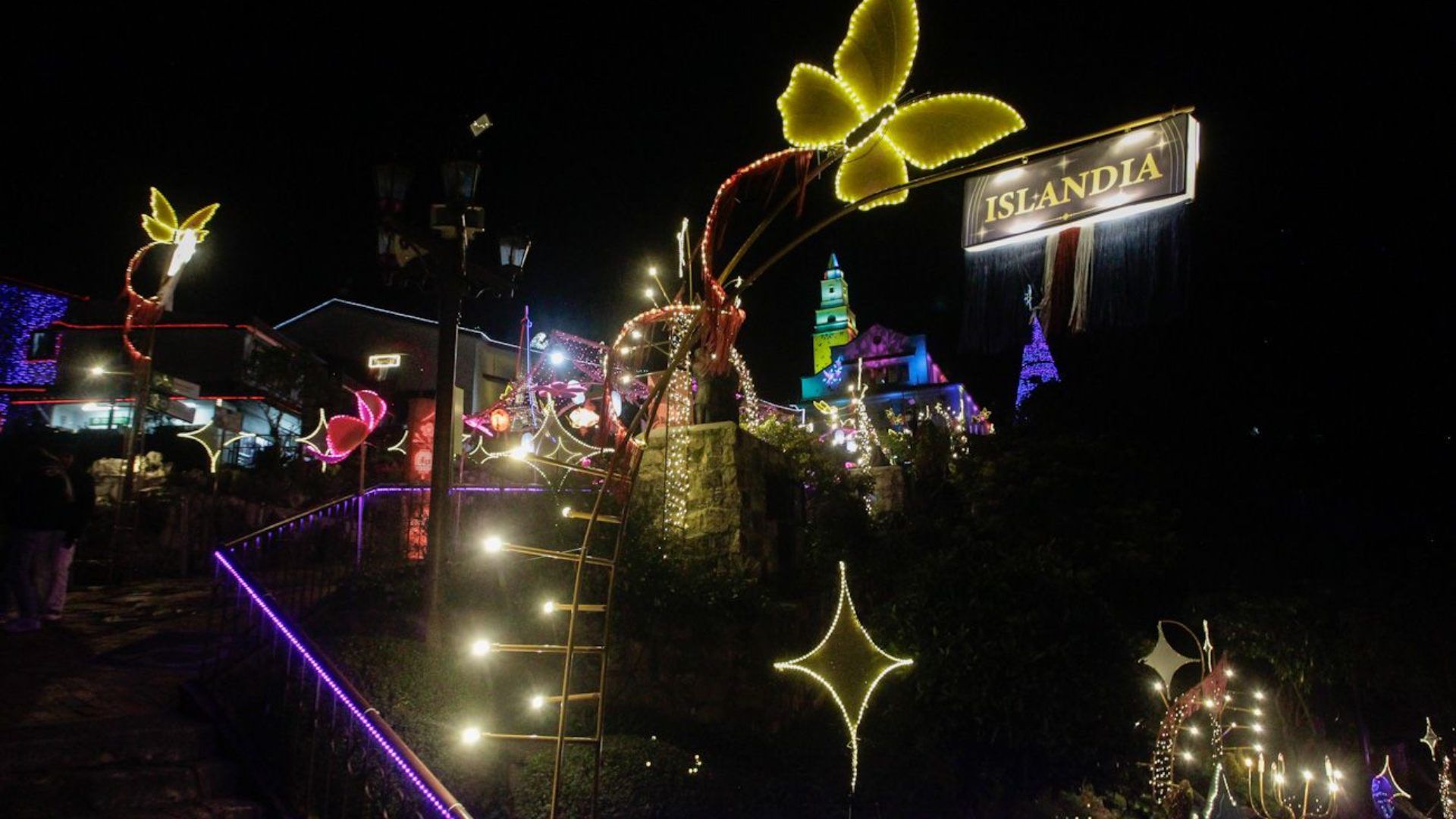 En el alumbrado de Monserrate podrá encontrar paisajes de Islandia.