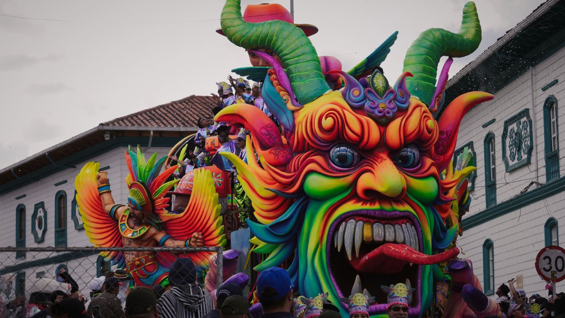 Carroza 'Somos Nariño' del maestro Holman Darío Cabrera.