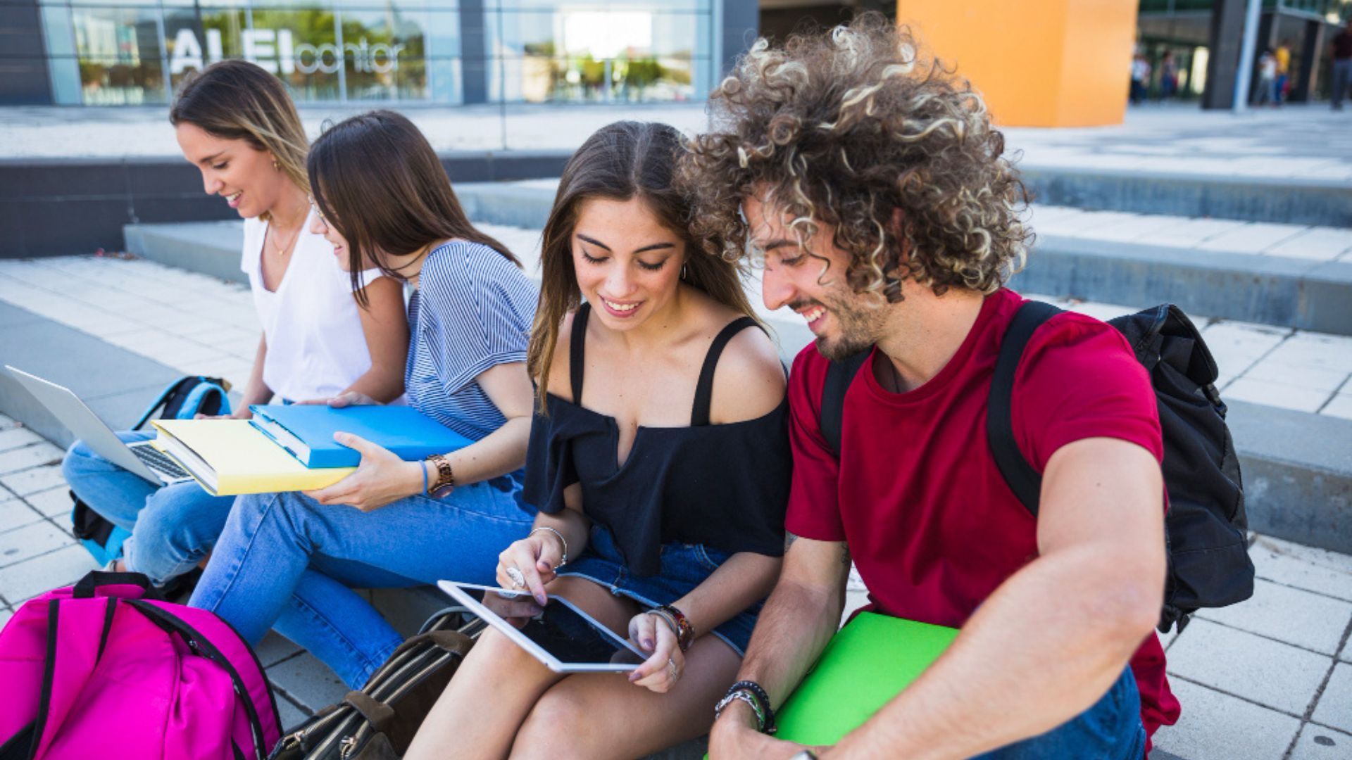 Las energías limpias concentran nuevas oportunidades de empleo frente al cambio climático.